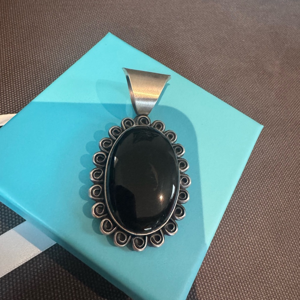 Chimney Butte Pendant